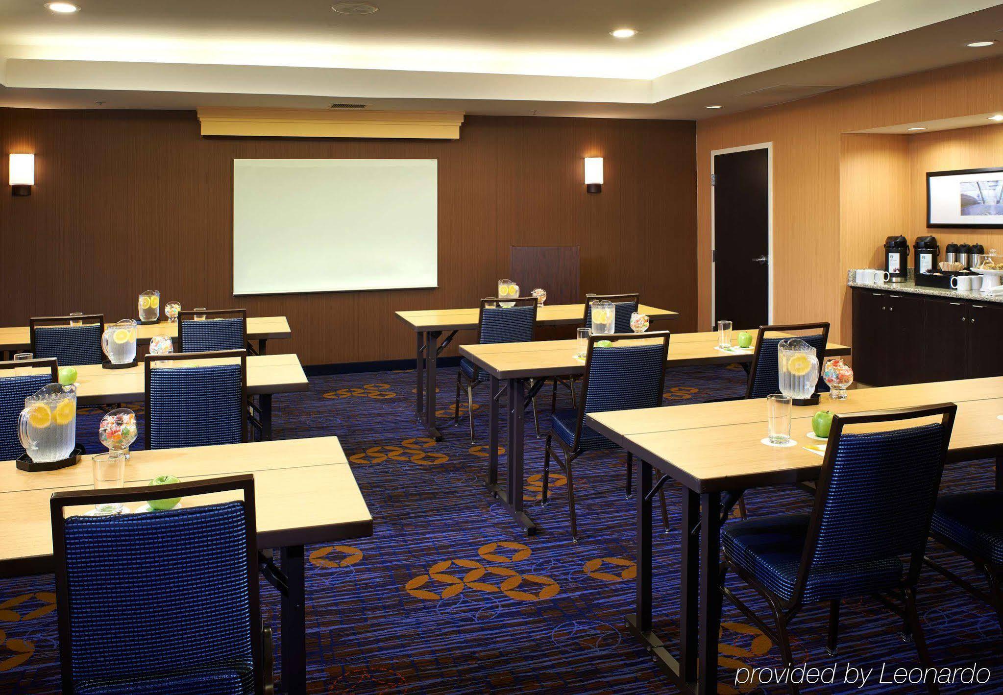 Best Western Plus Elgin - Chicago West Dundee Екстериор снимка